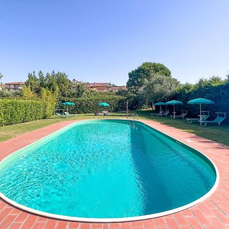 Lovely Apartment In Tuoro Sul Trasimeno With Wifi Extérieur photo
