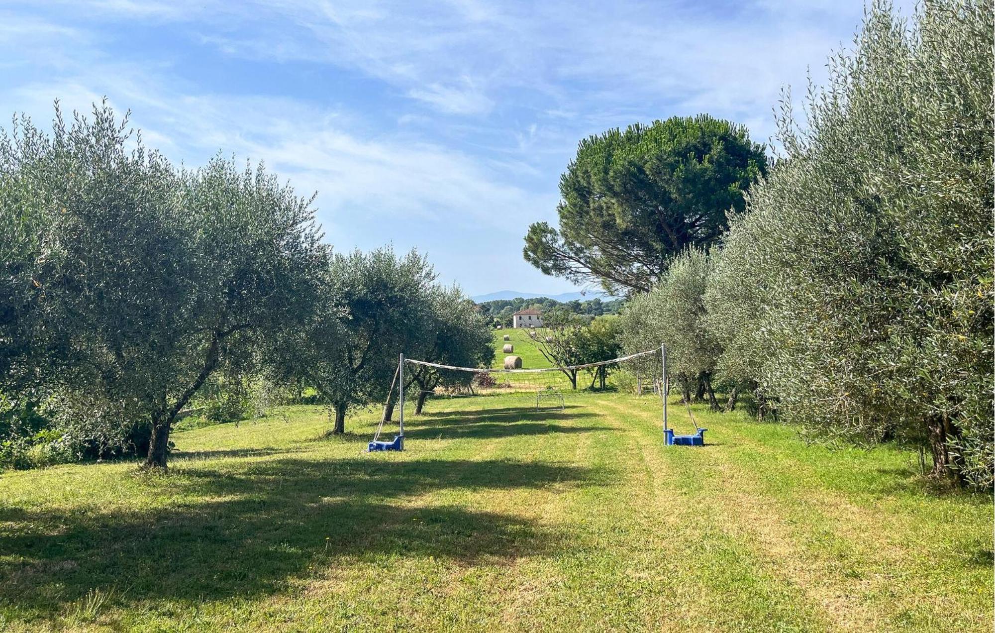 Lovely Apartment In Tuoro Sul Trasimeno With Wifi Extérieur photo